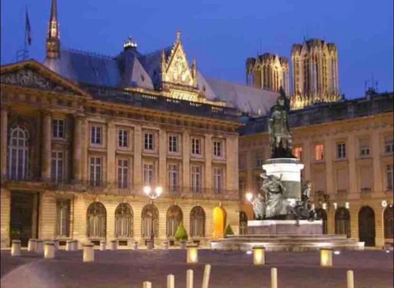 Reims Centre-Ville - 2 Chambres - 6 Personnes Au 1 Er Etage Реймс Экстерьер фото